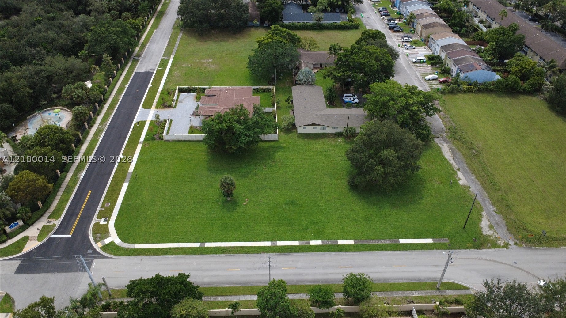 View photos, virtual tours, details... 9032–9082 NW 38