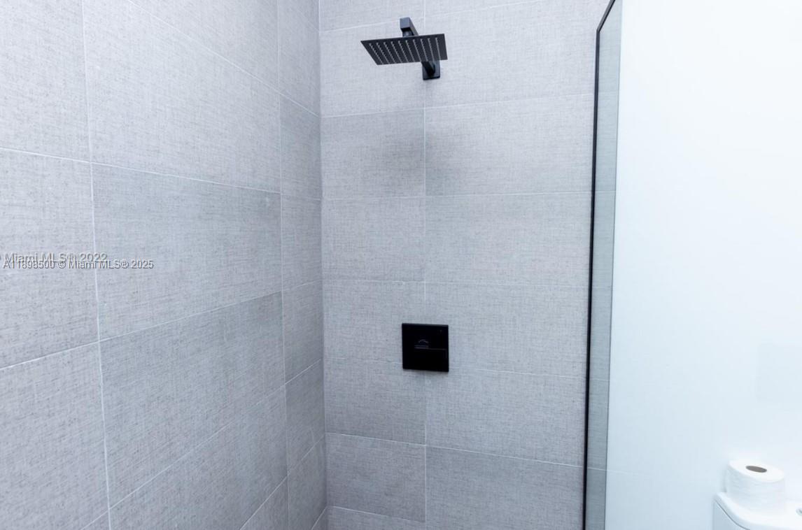 BAYWOOD - Residential Lease