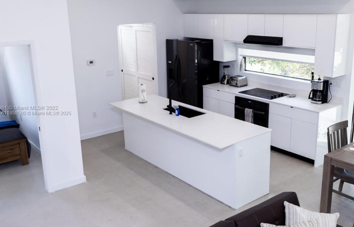 BAYWOOD - Residential Lease