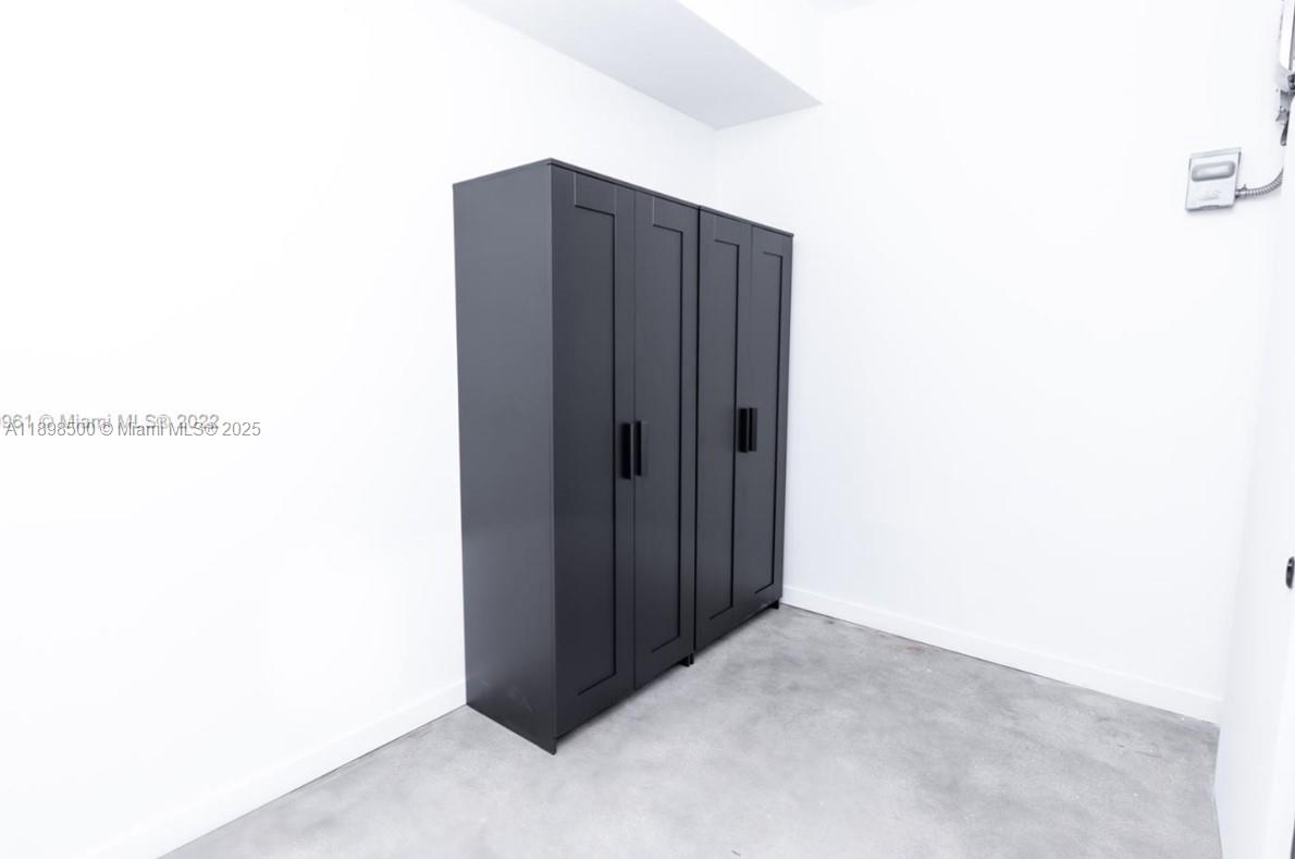 BAYWOOD - Residential Lease