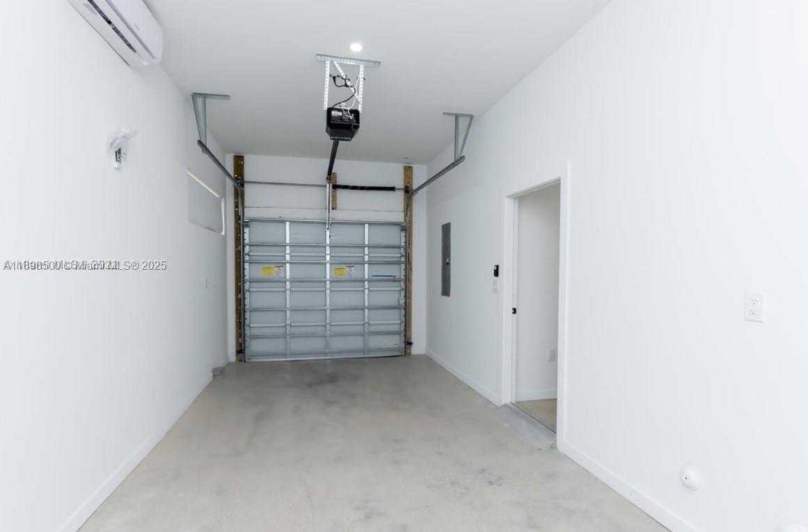 BAYWOOD - Residential Lease