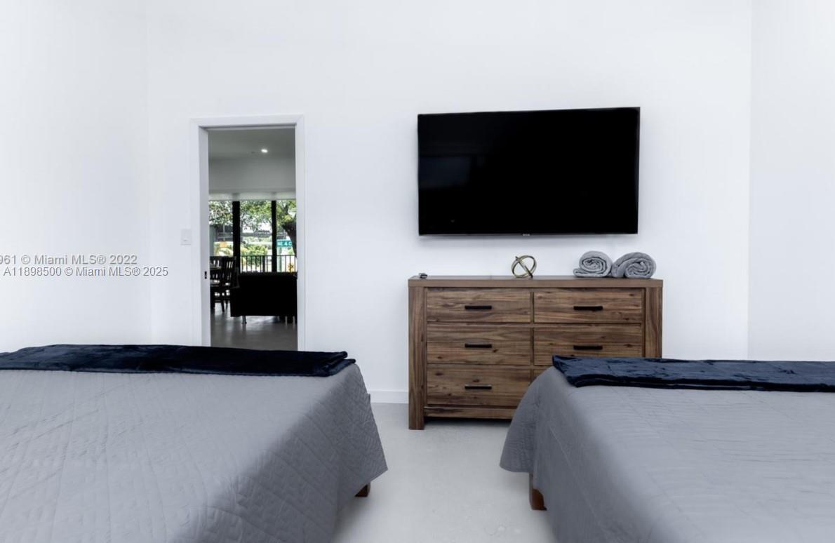 BAYWOOD - Residential Lease