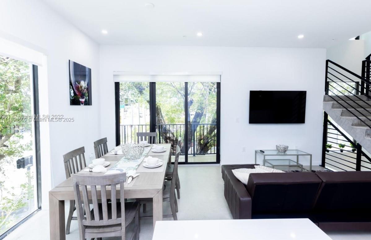 BAYWOOD - Residential Lease