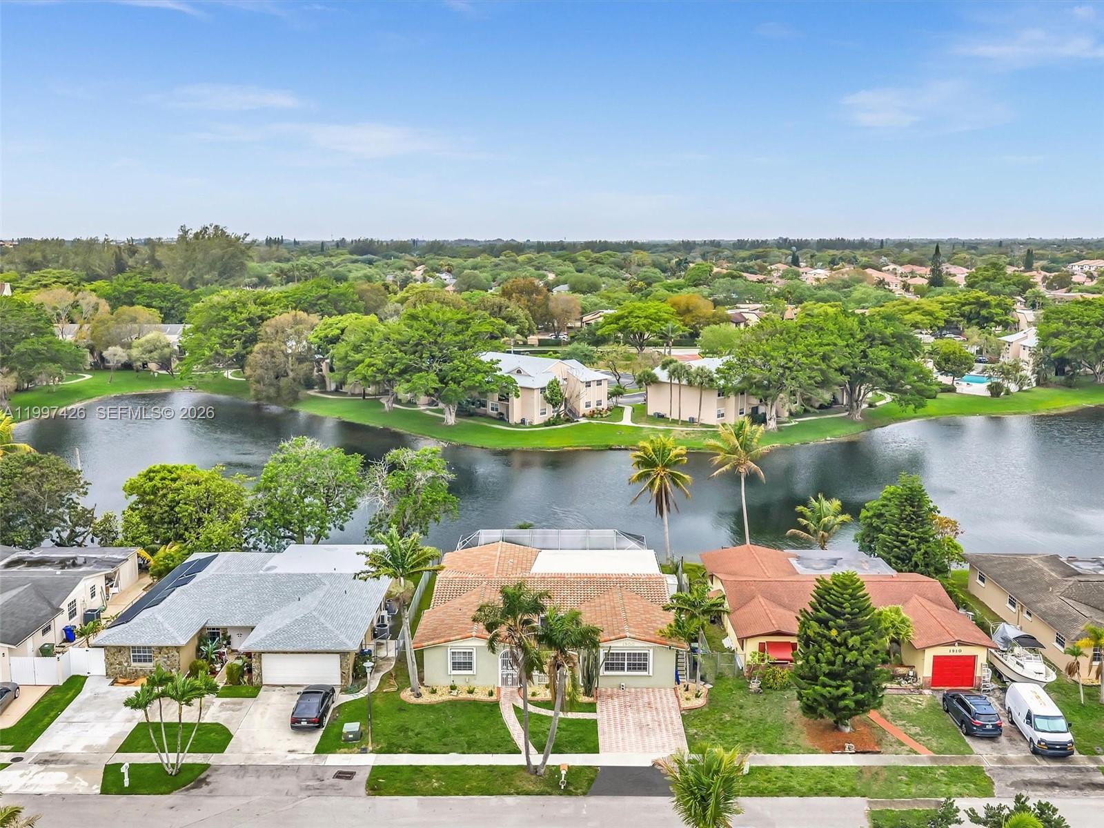 RAINBOW LAKES - Residential