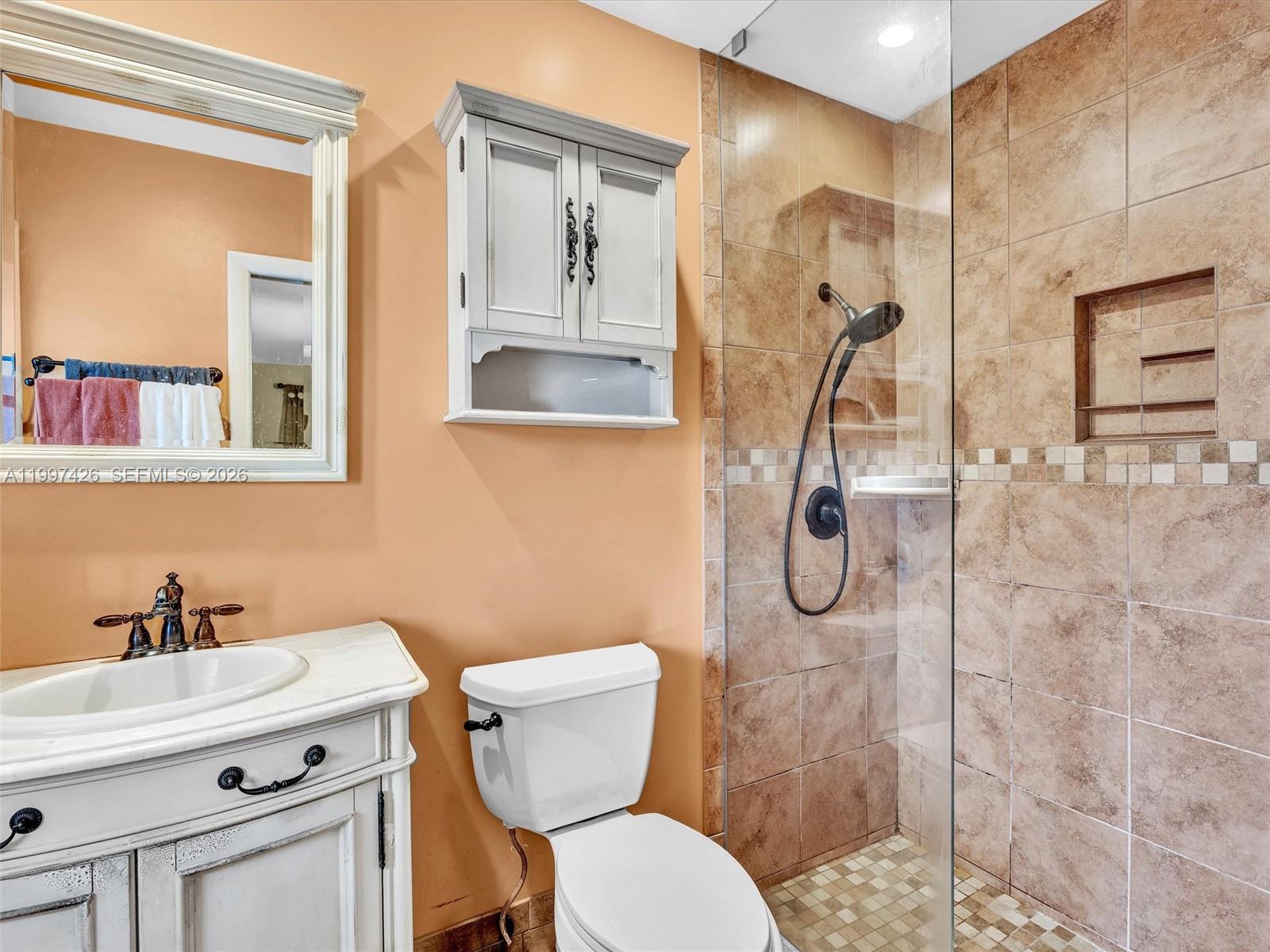 RAINBOW LAKES - Residential