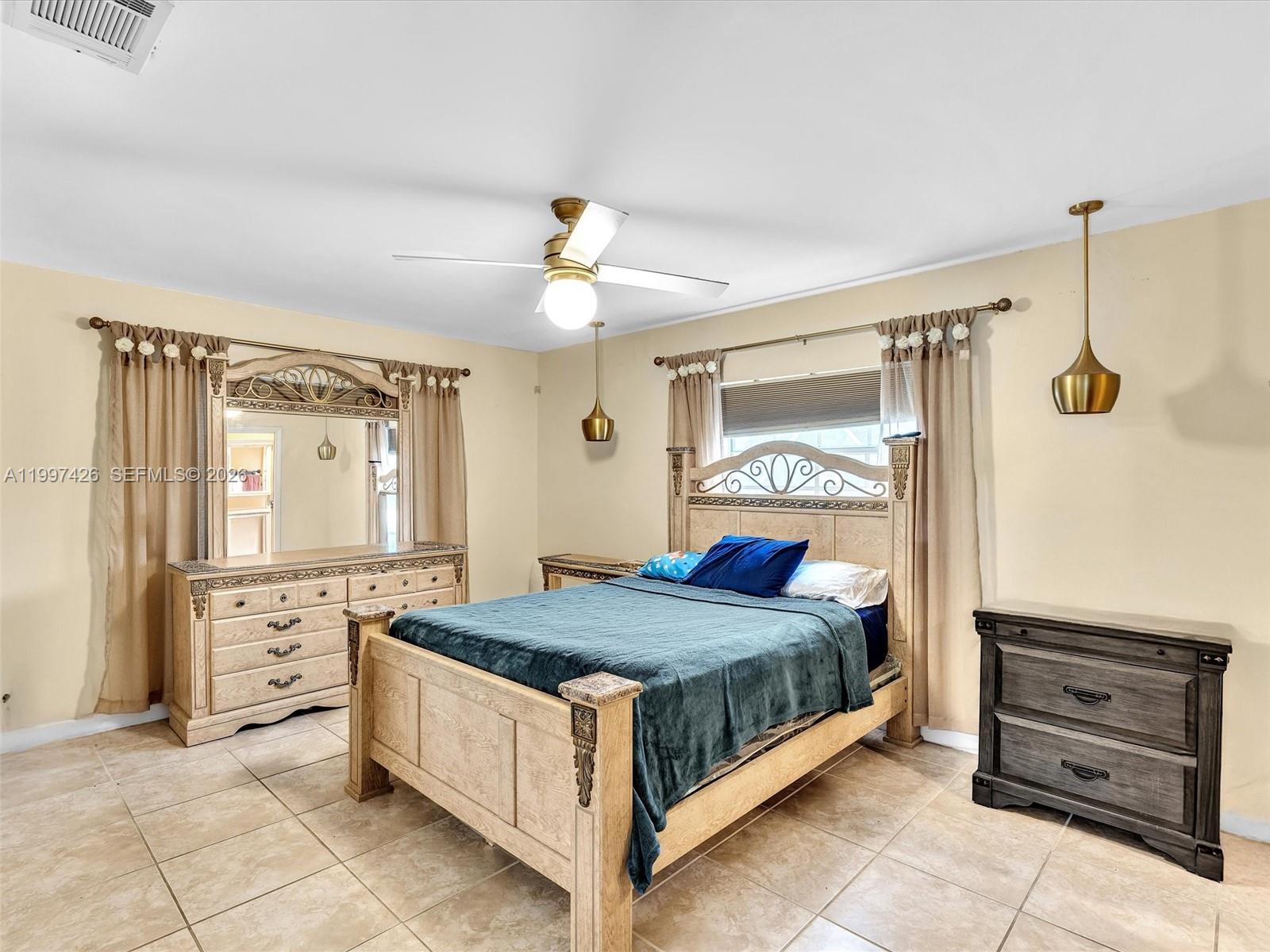 RAINBOW LAKES - Residential