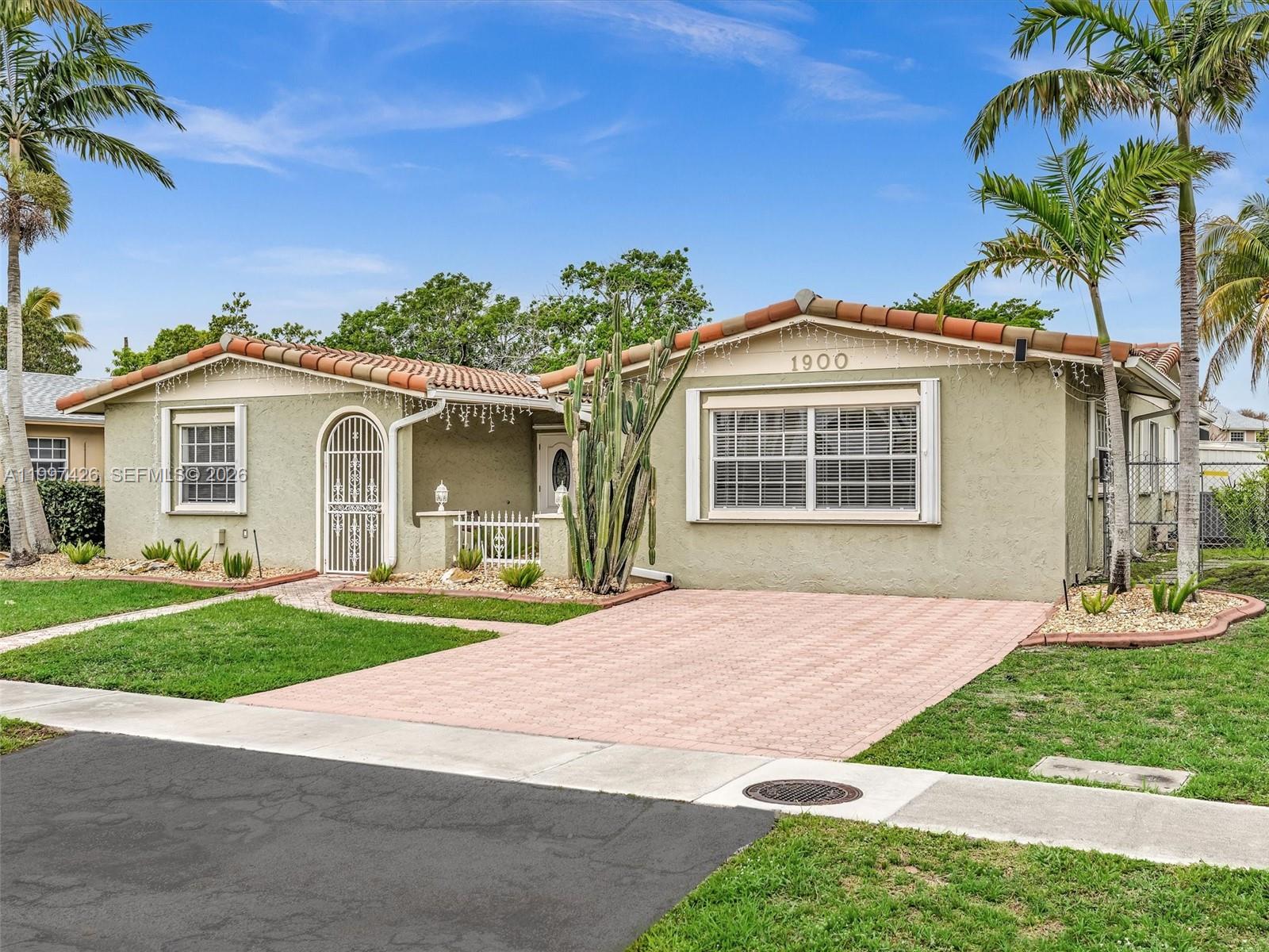 RAINBOW LAKES - Residential