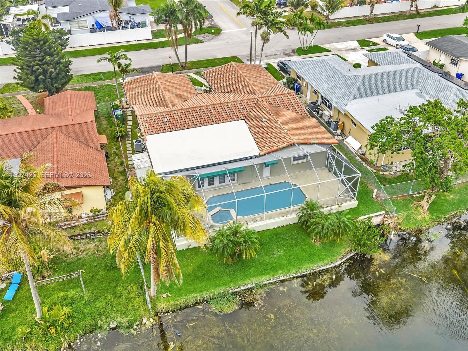 RAINBOW LAKES - Residential