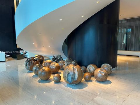 900 Biscayne Blvd 3908 Miami FL 33132