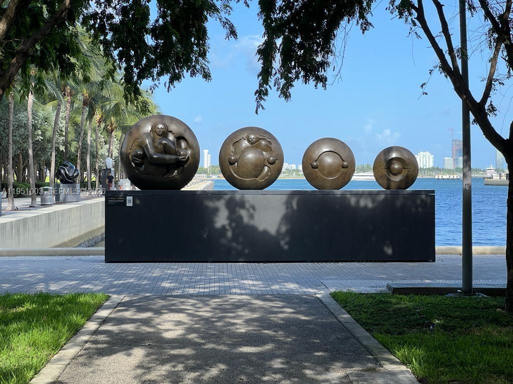 900 Biscayne Blvd 3908