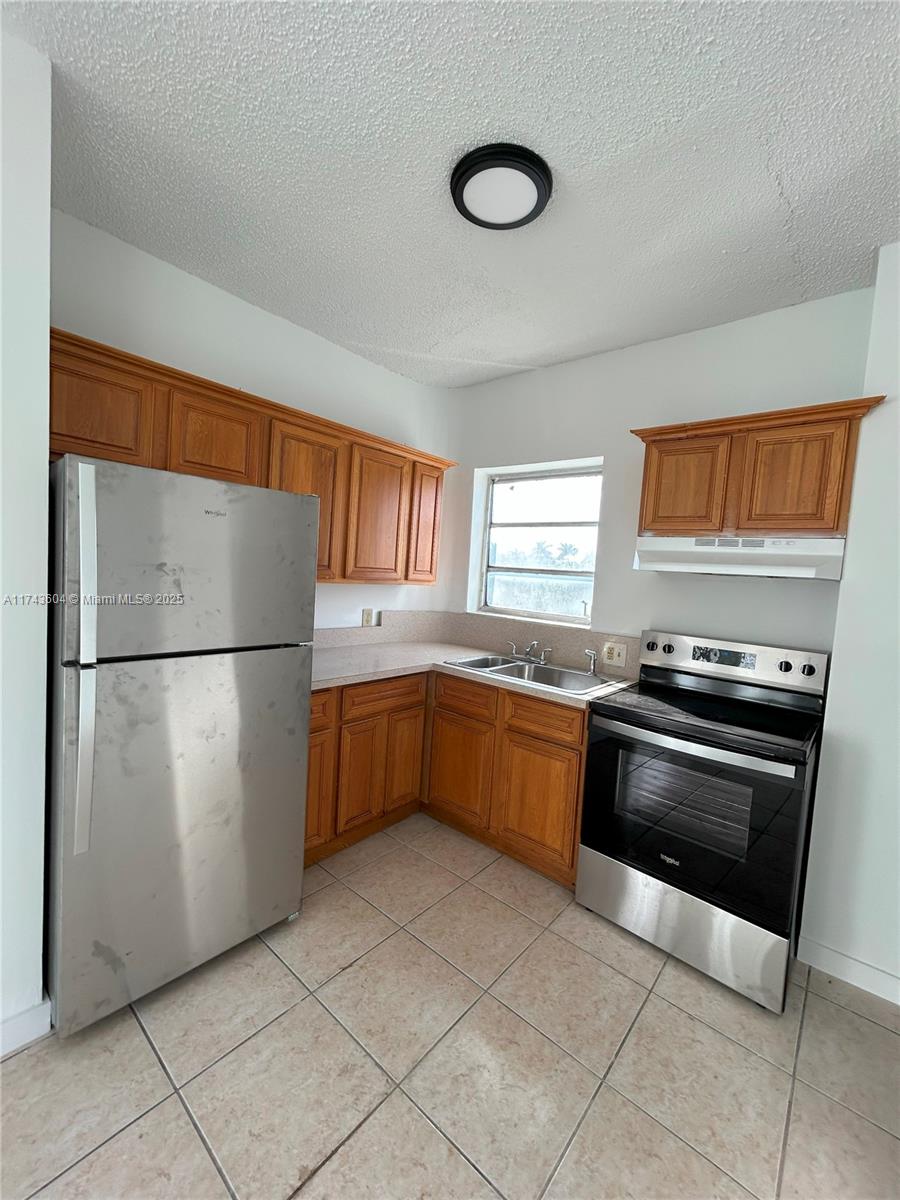 Property for Sale at 20690 Nw 15th Ave B144, Miami Gardens, Broward County, Florida - Bedrooms: 2 
Bathrooms: 1  - $215,000
