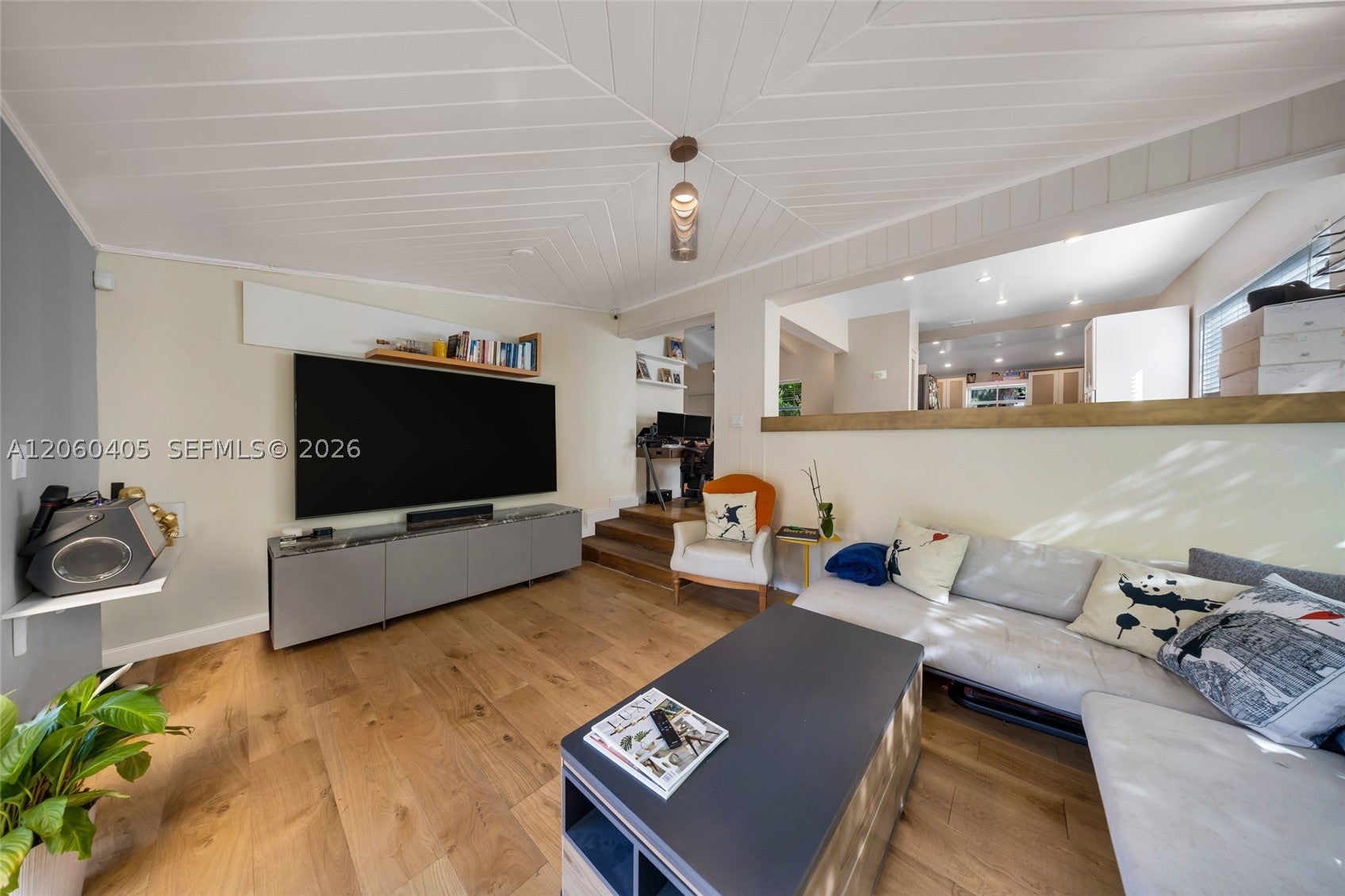1324 Normandy Dr
