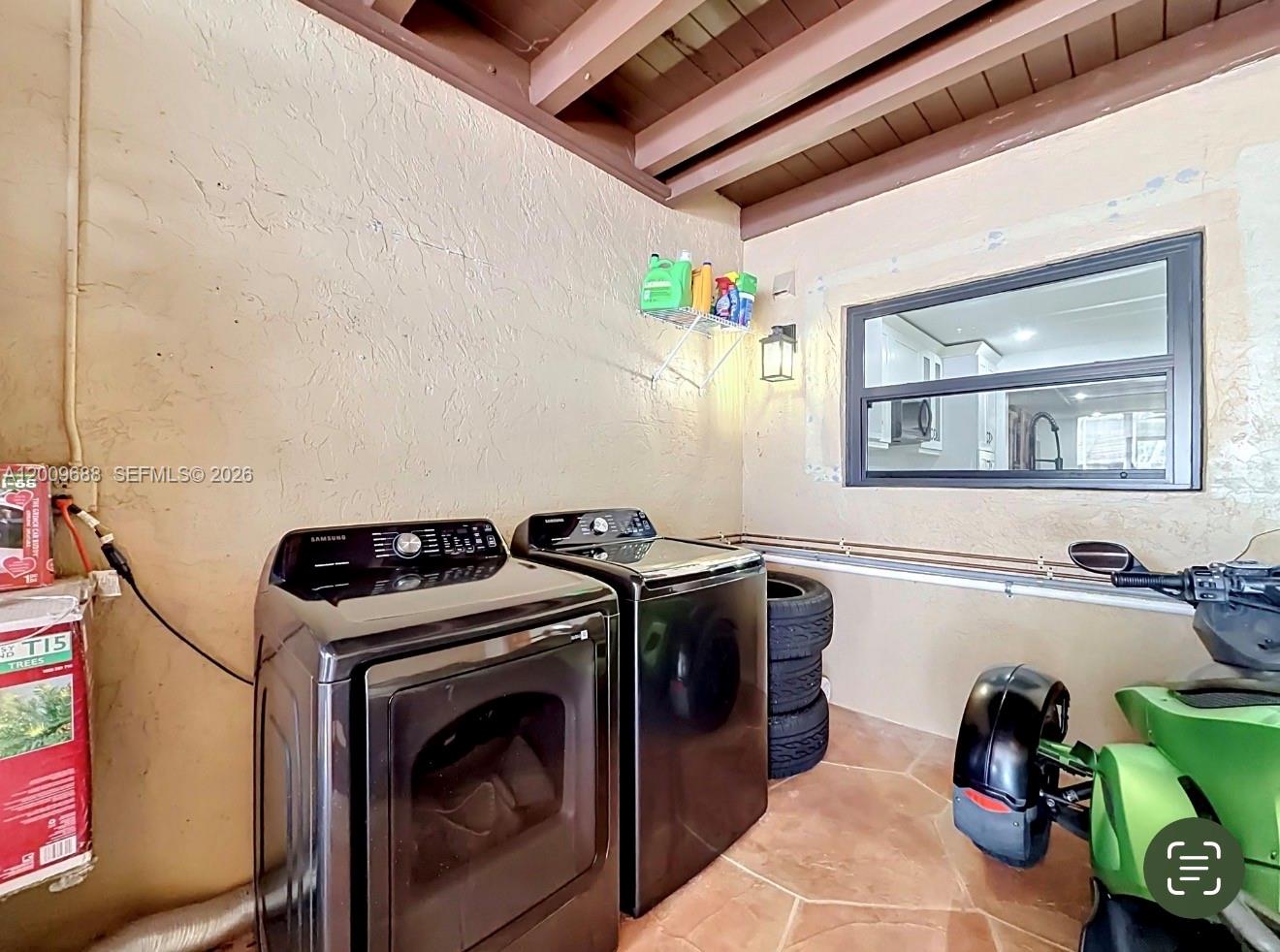 VILLAS OF SAINT LAURENT C - Residential