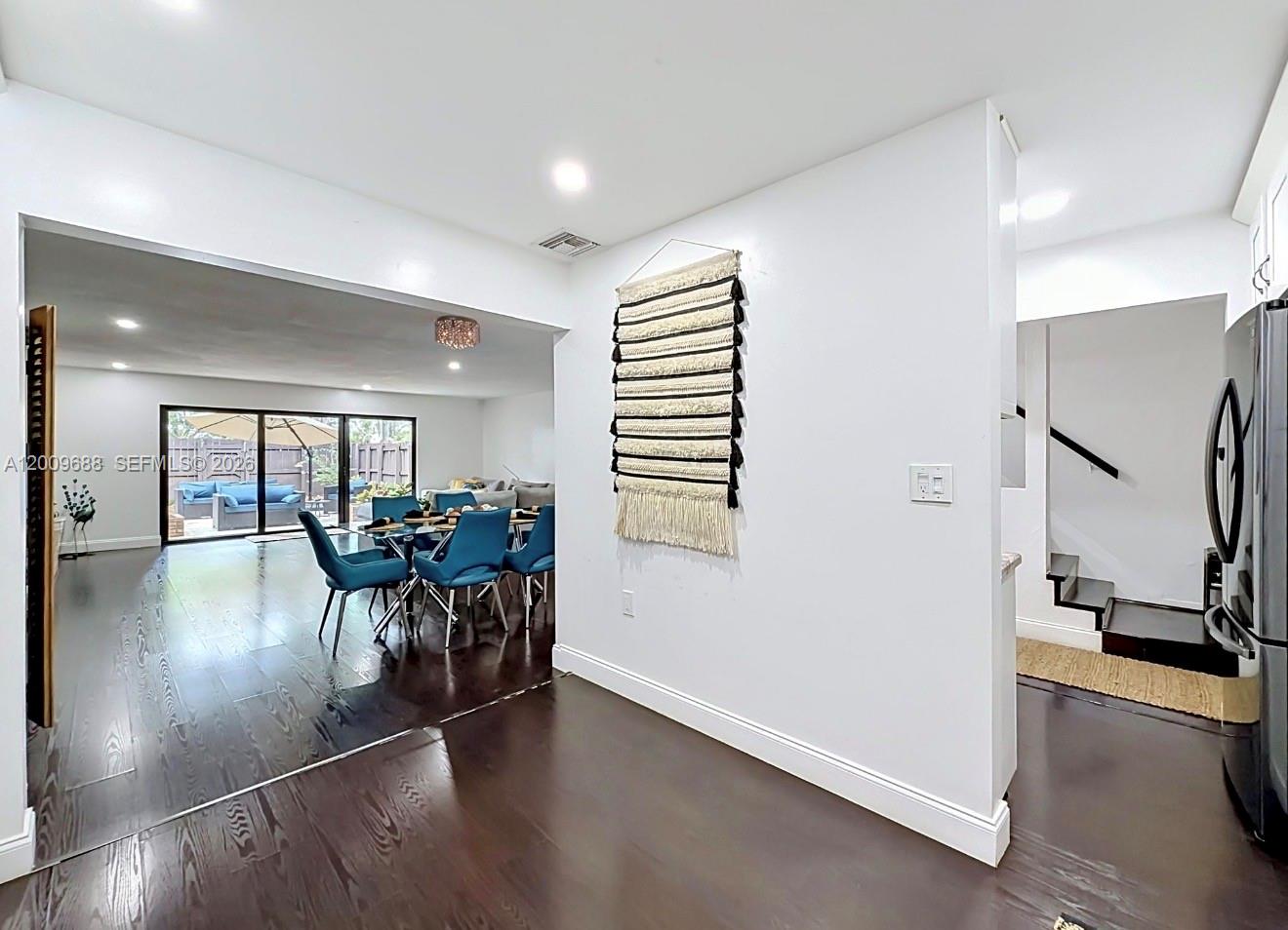 VILLAS OF SAINT LAURENT C - Residential