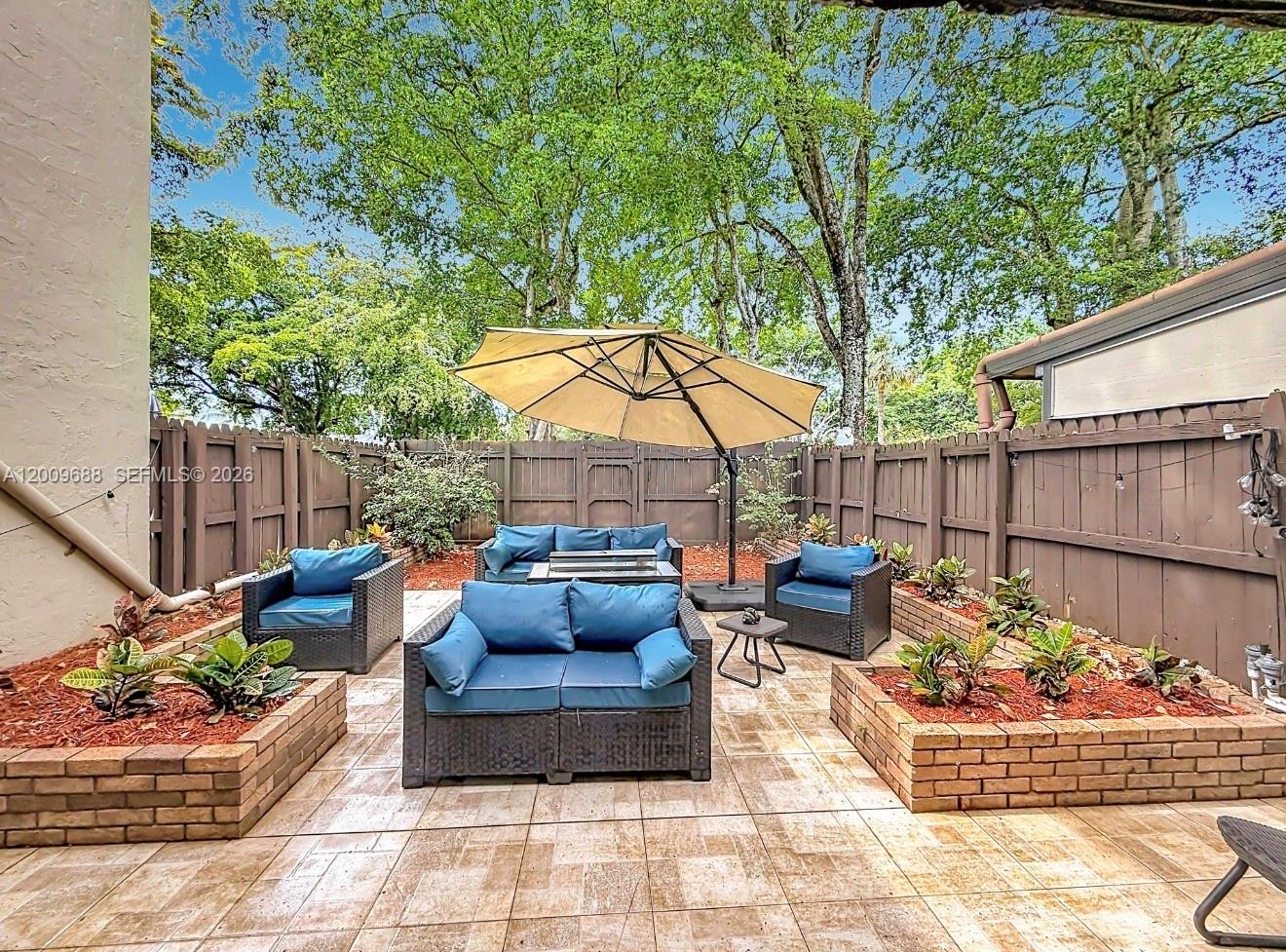 VILLAS OF SAINT LAURENT C - Residential