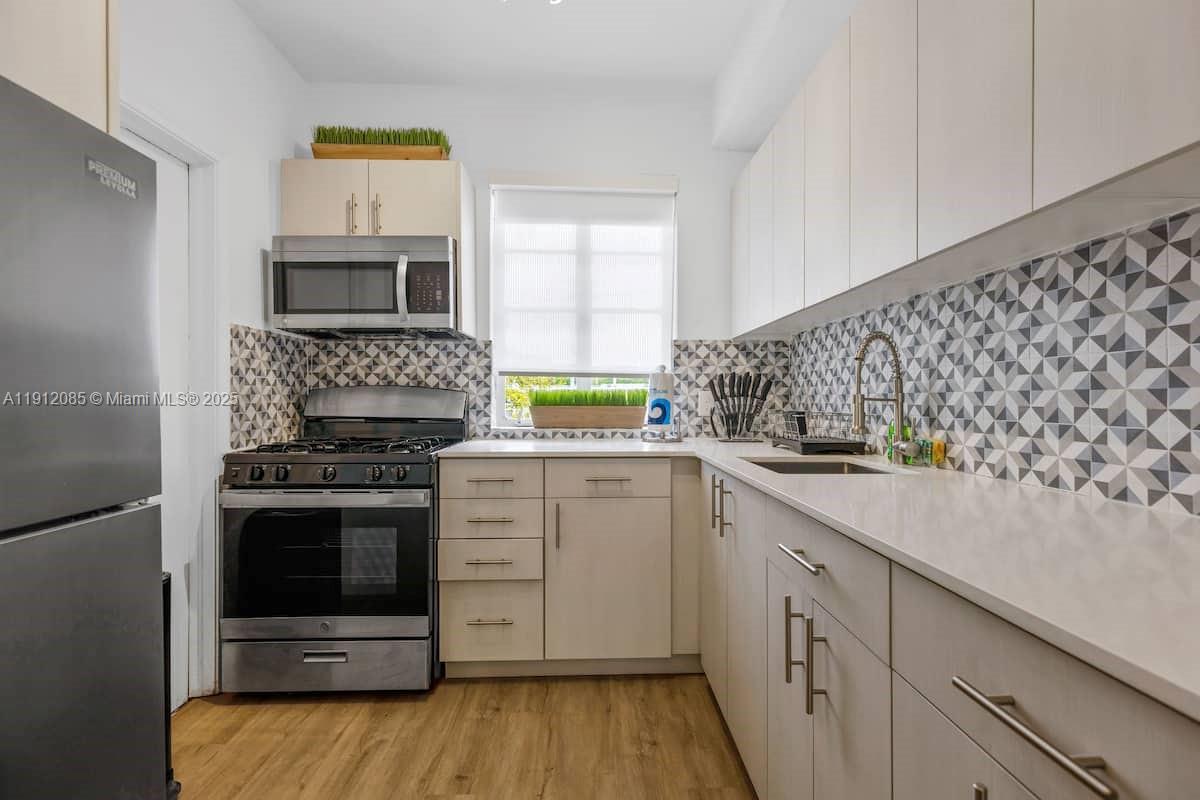 BEACH BAY SUB - Residential Lease