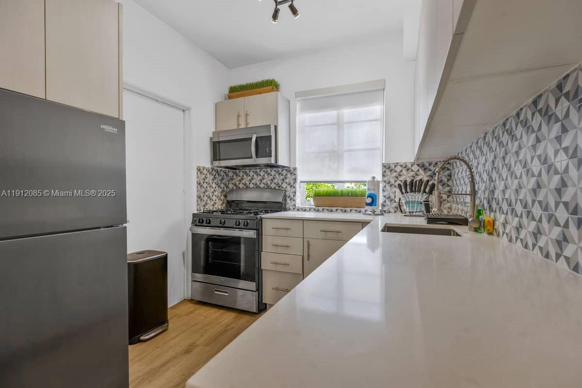 BEACH BAY SUB - Residential Lease