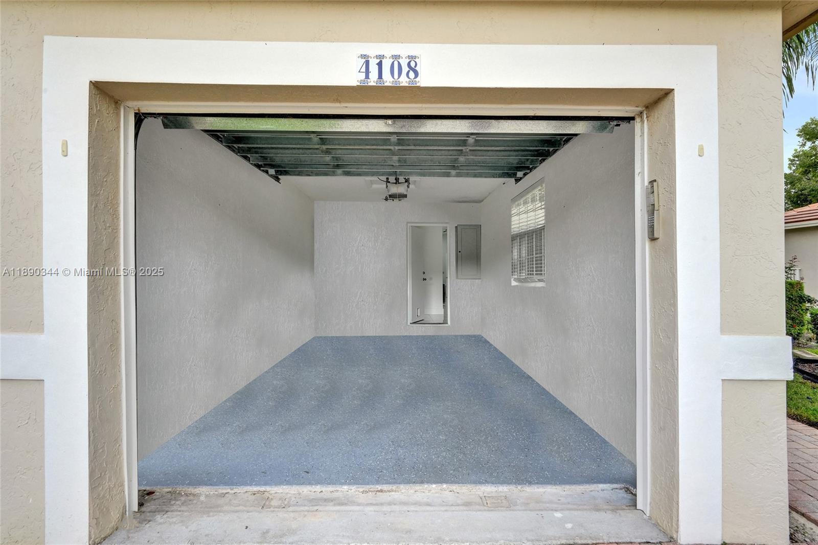 SAPPHIRE SHORES-SAPPHIRE - Residential Lease
