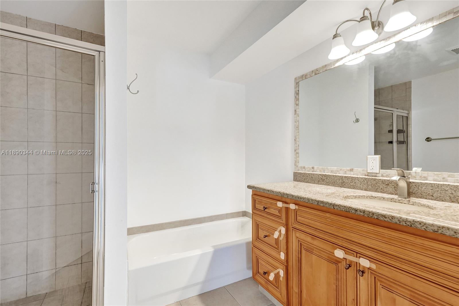 SAPPHIRE SHORES-SAPPHIRE - Residential Lease