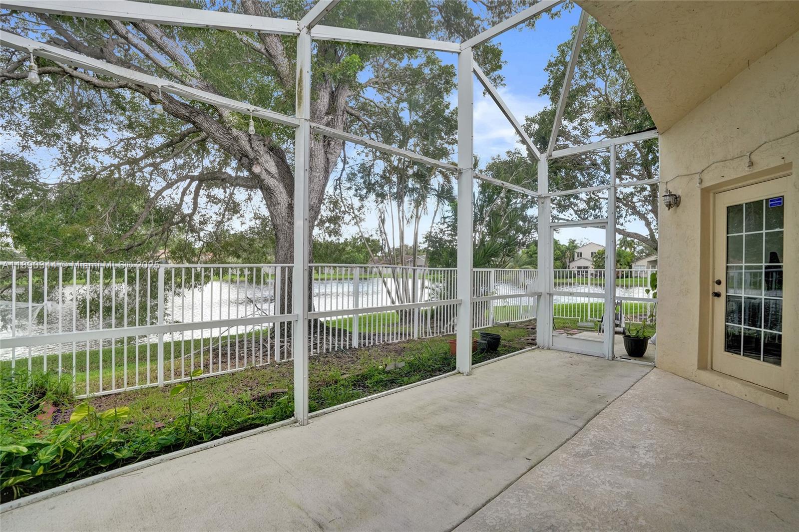SAPPHIRE SHORES-SAPPHIRE - Residential Lease