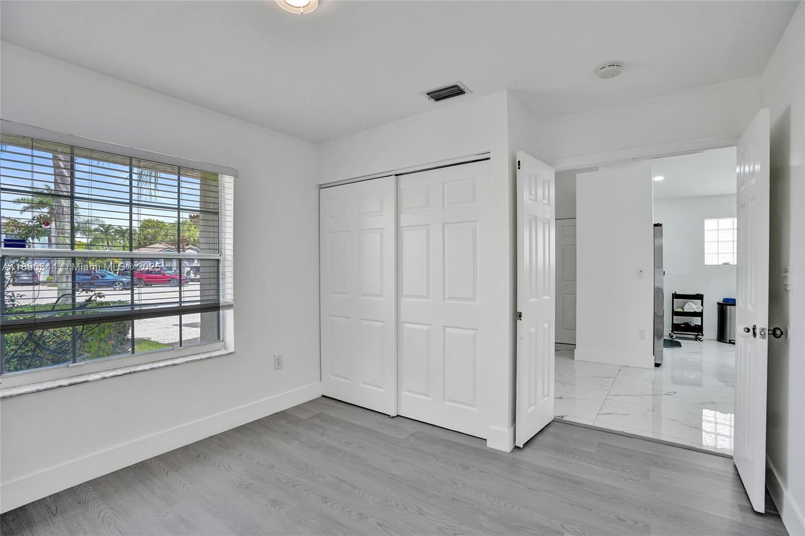 SAPPHIRE SHORES-SAPPHIRE - Residential Lease