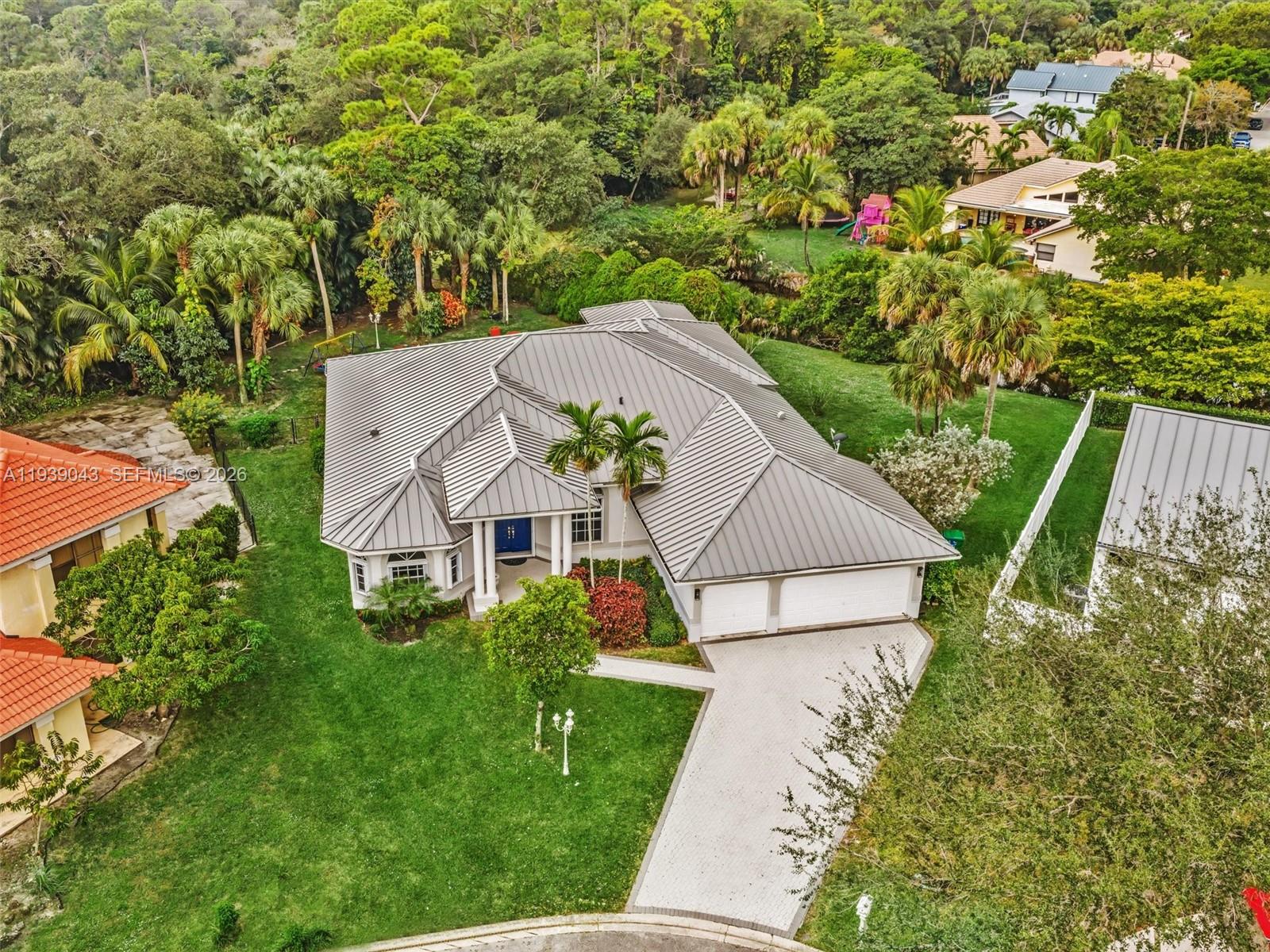 FEATHERTREE - Residential