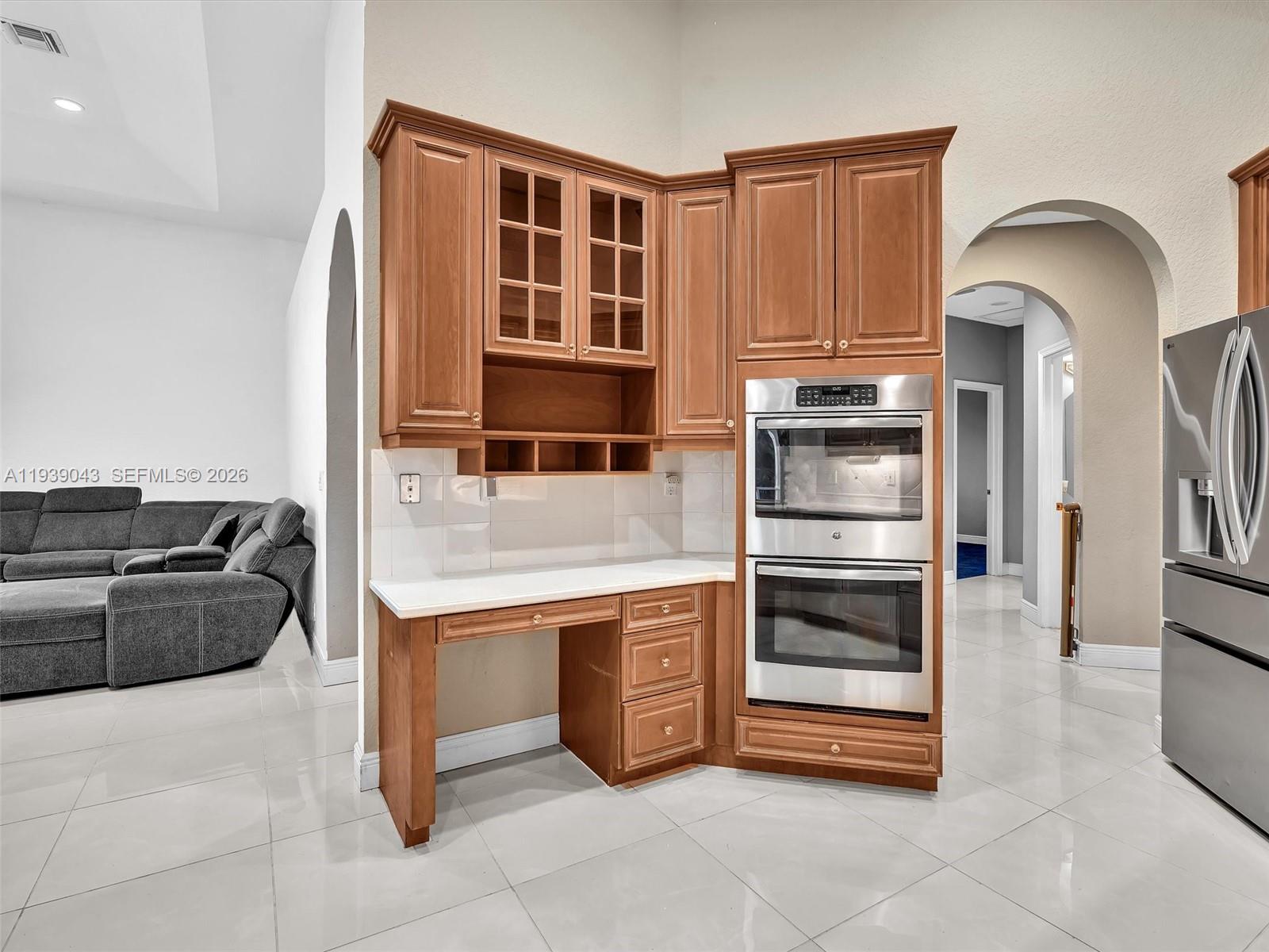 FEATHERTREE - Residential