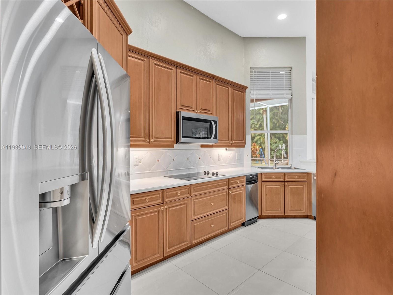 FEATHERTREE - Residential