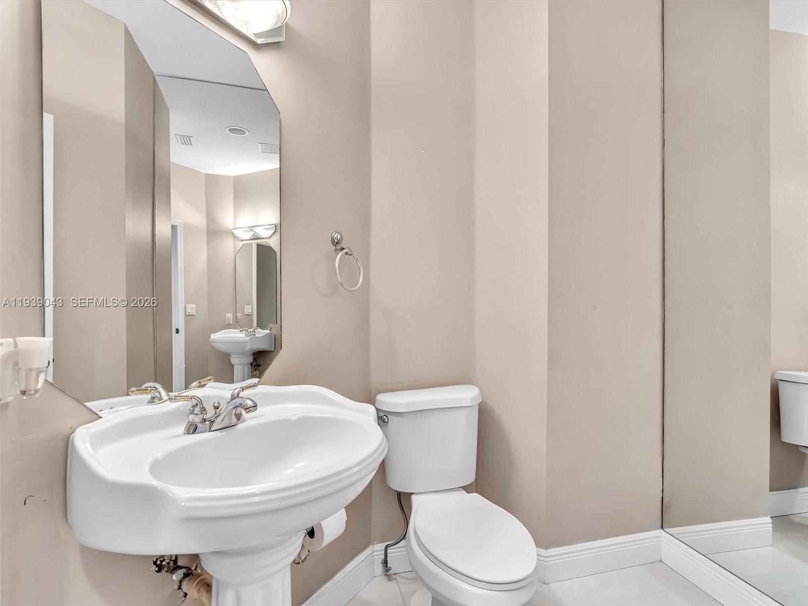 FEATHERTREE - Residential