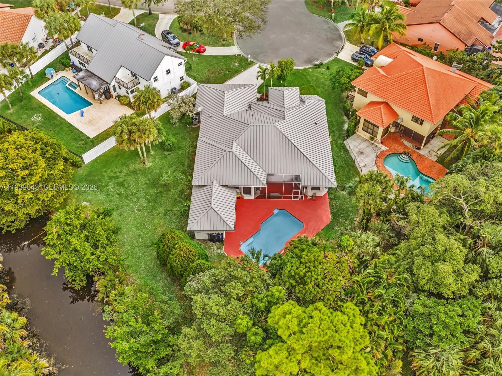 FEATHERTREE - Residential