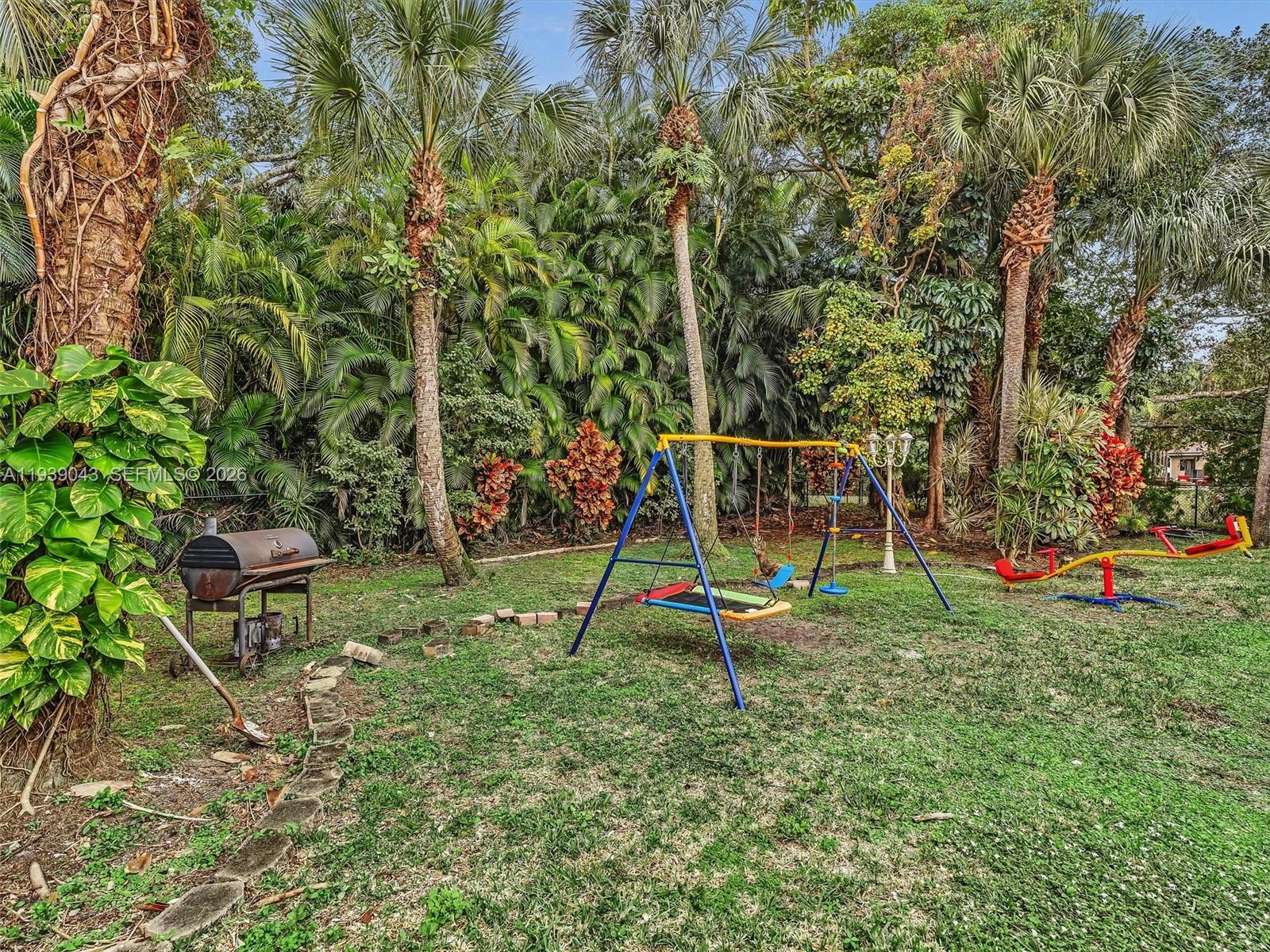 FEATHERTREE - Residential