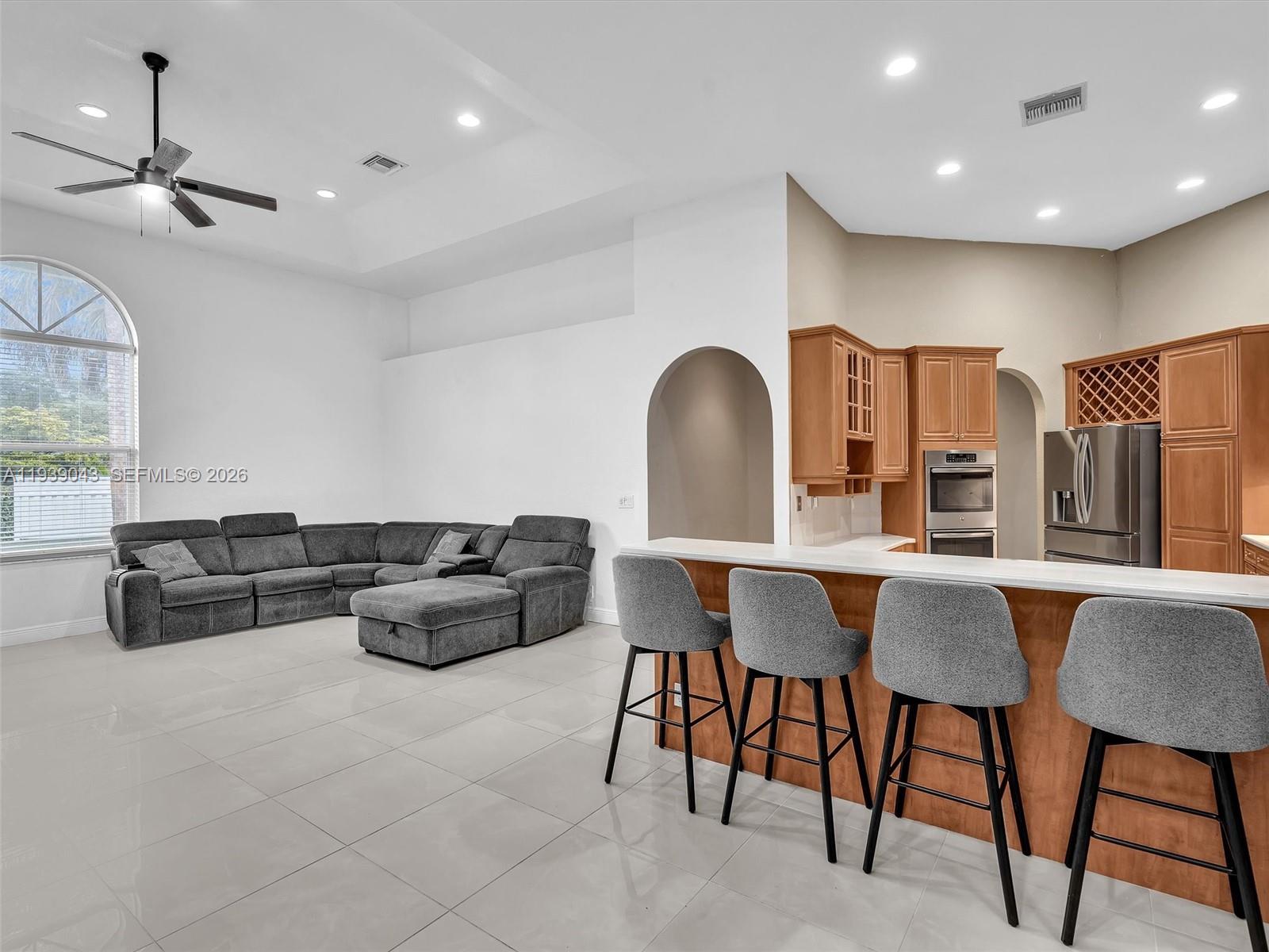 FEATHERTREE - Residential