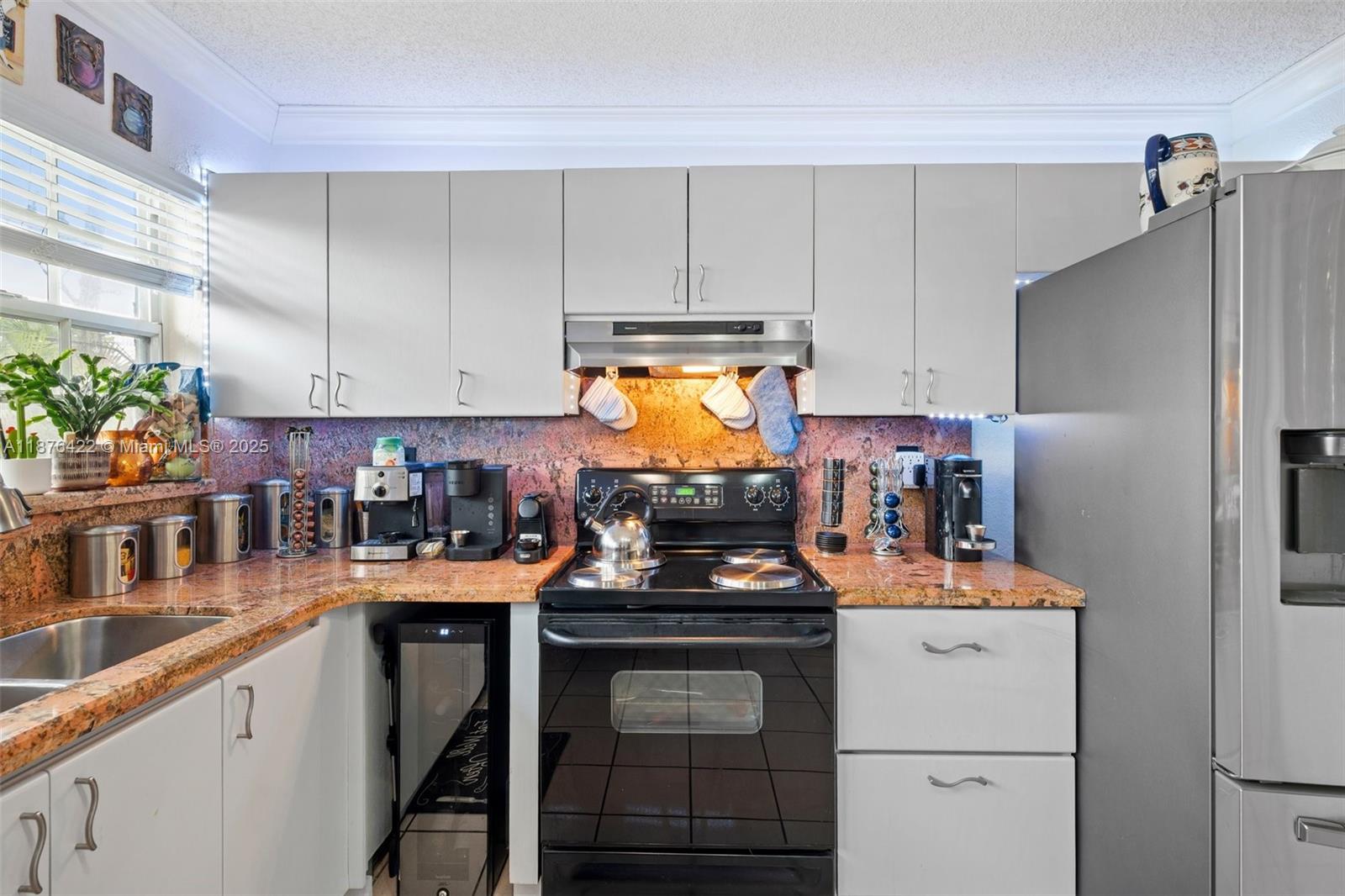 MAJORCA PLAZA CONDO 2 - Residential