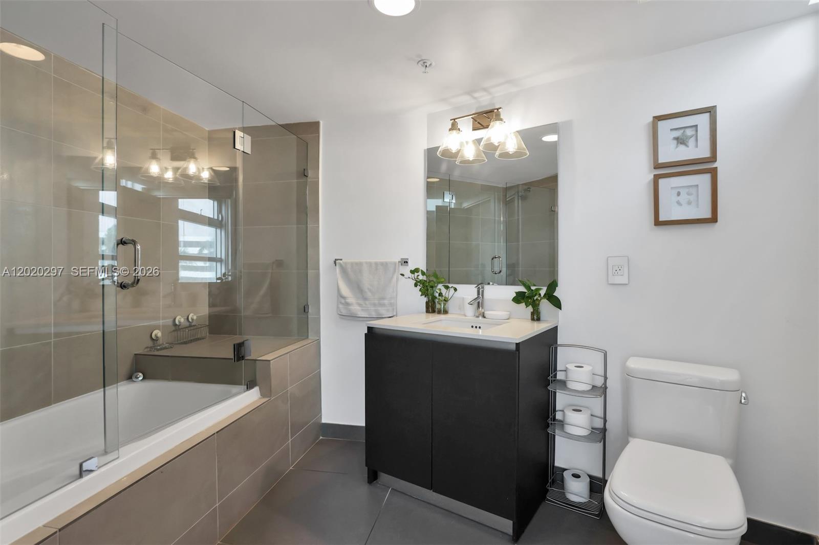 AMD PL OF 2ND OCEAN FRONT - Residential Lease