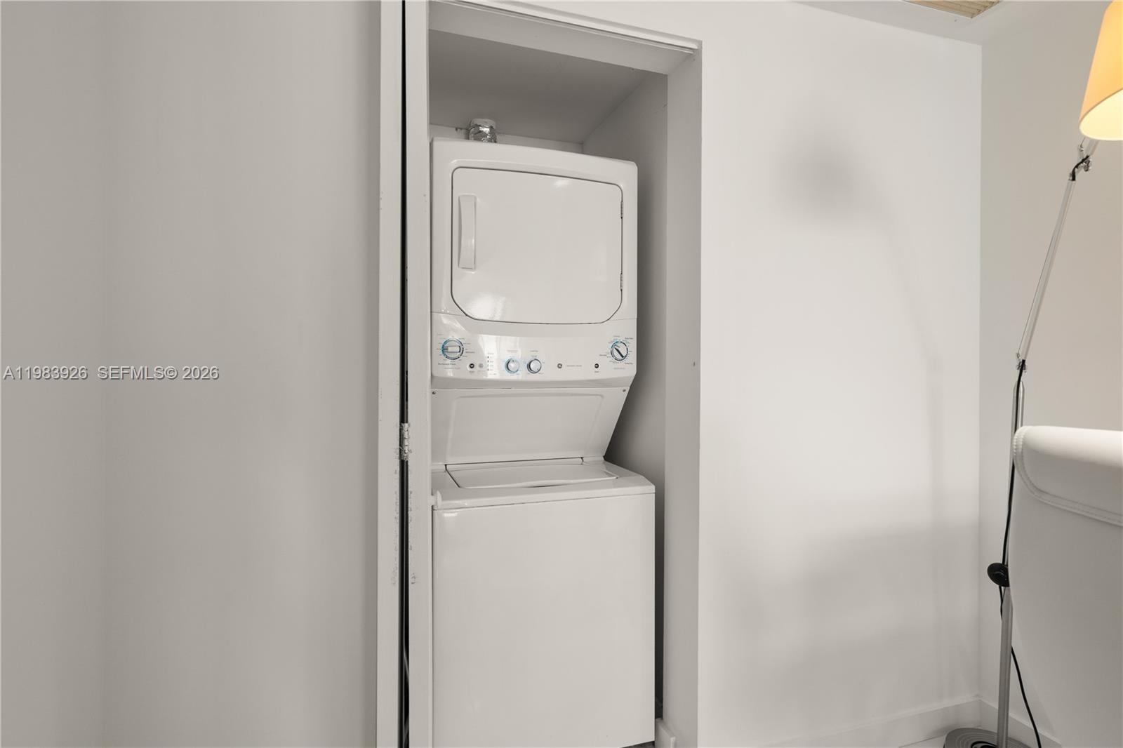 ONE PARAISO CONDO - Residential