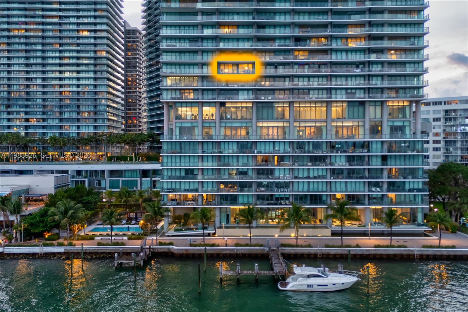 ONE PARAISO CONDO - Residential