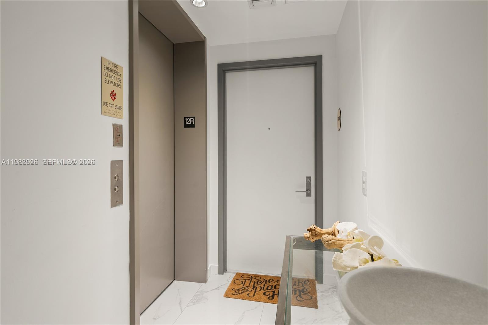 ONE PARAISO CONDO - Residential