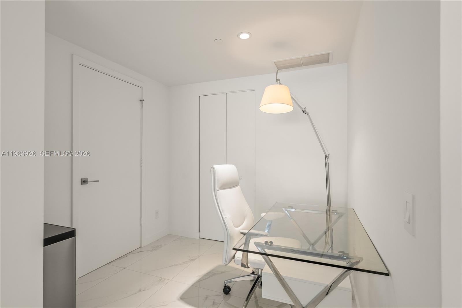 ONE PARAISO CONDO - Residential