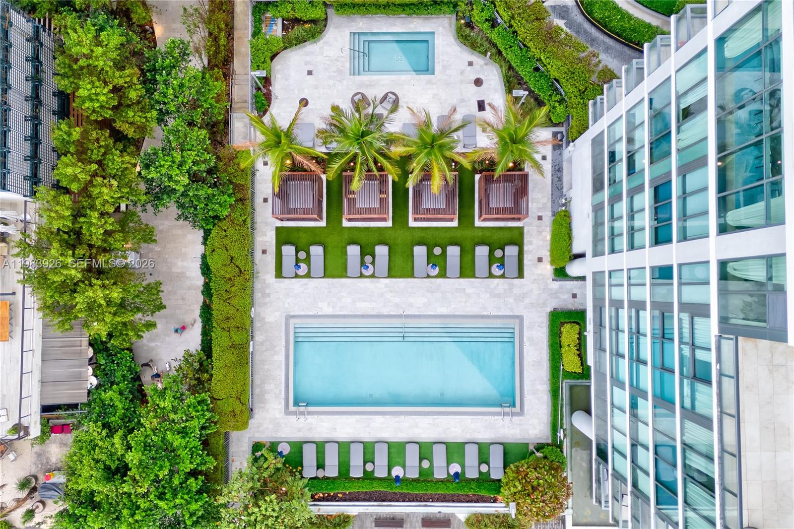 ONE PARAISO CONDO - Residential