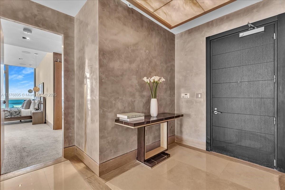 EPIC CONDO - Residential Lease