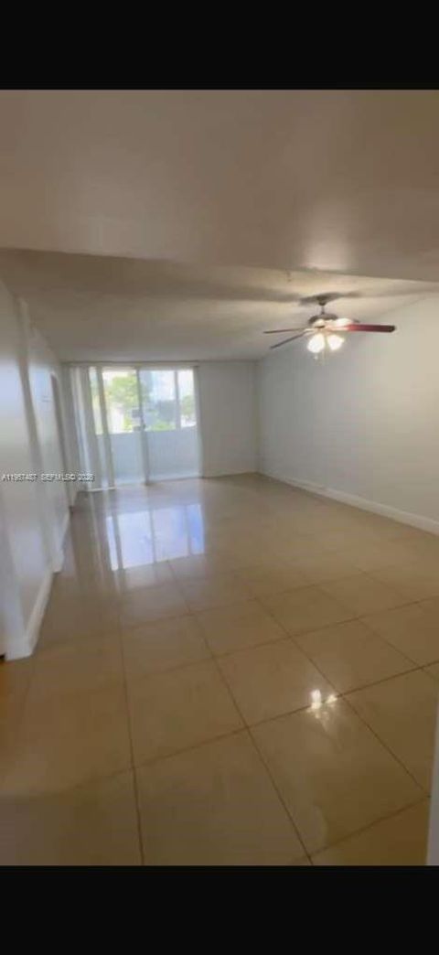 10000 NW 80th Ct 2261 Hialeah Gardens FL 33016