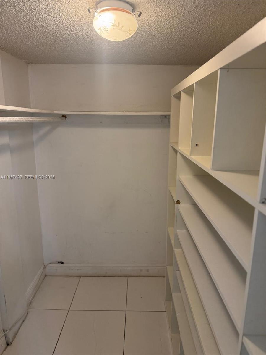 SAMARI LAKE EAST CONDO - Residential