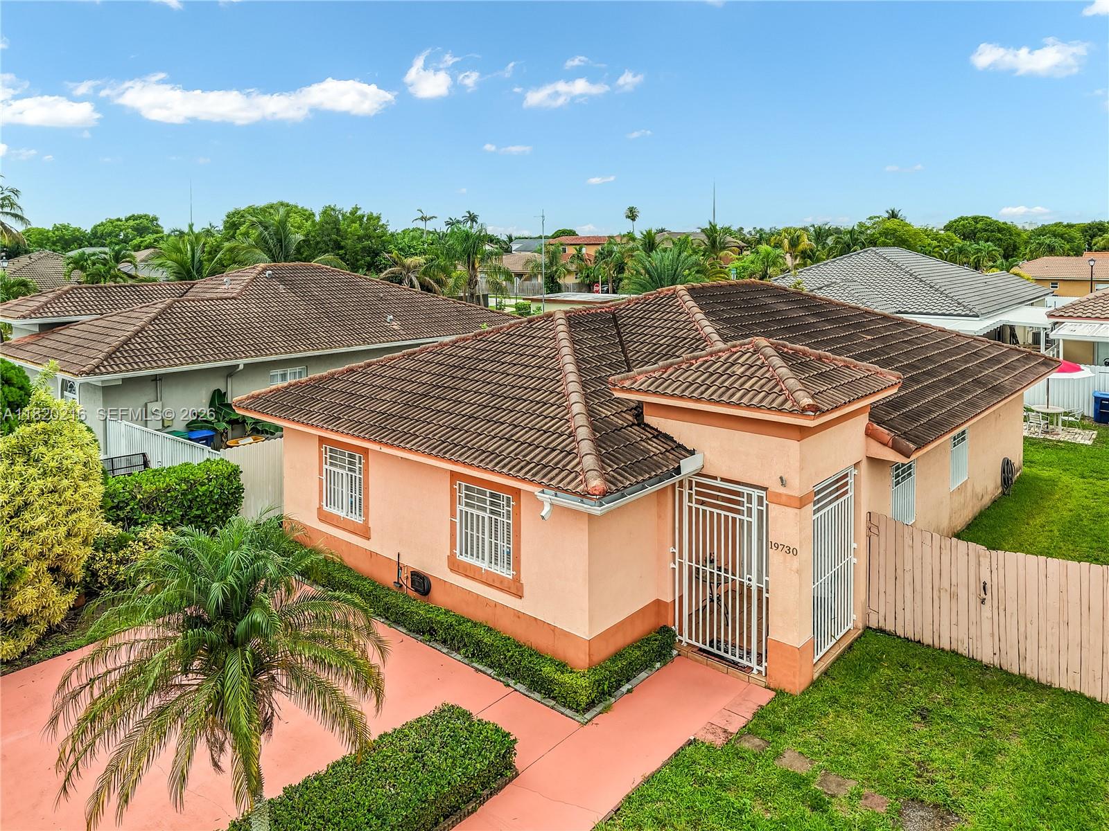 ROYALTON SUB - Residential