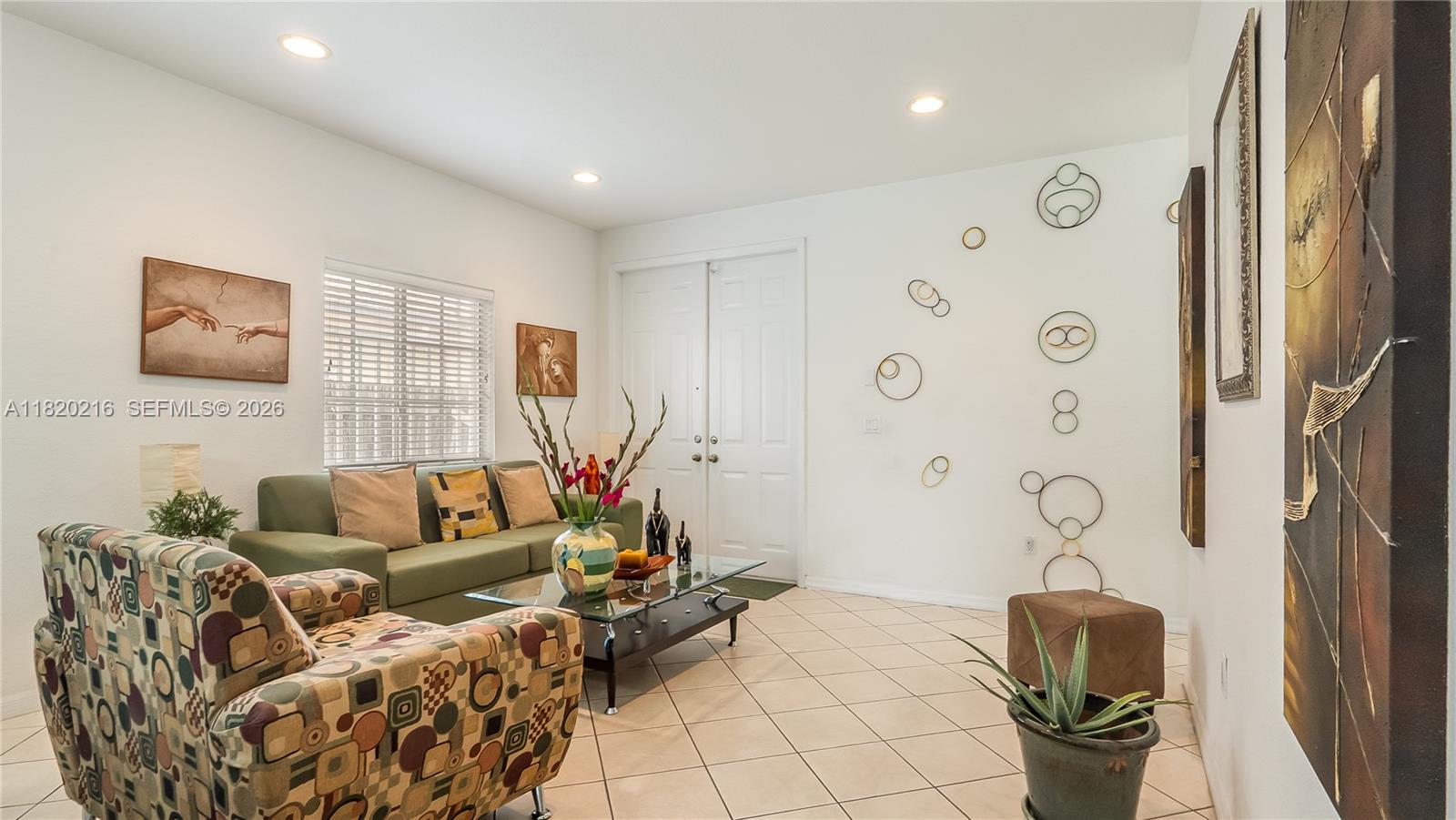 ROYALTON SUB - Residential