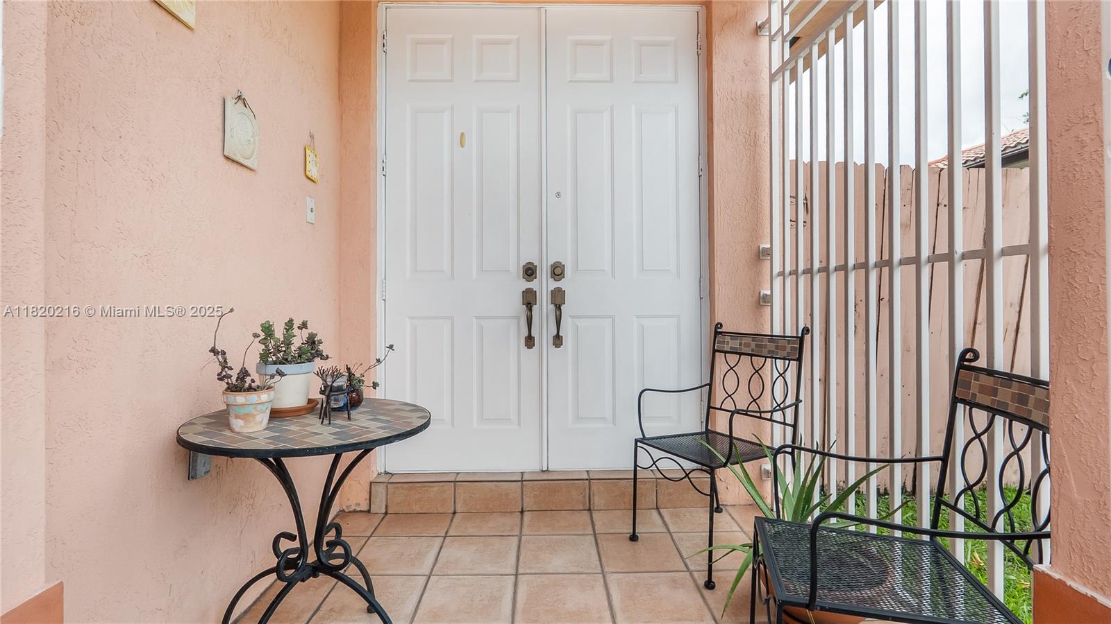 ROYALTON SUB - Residential