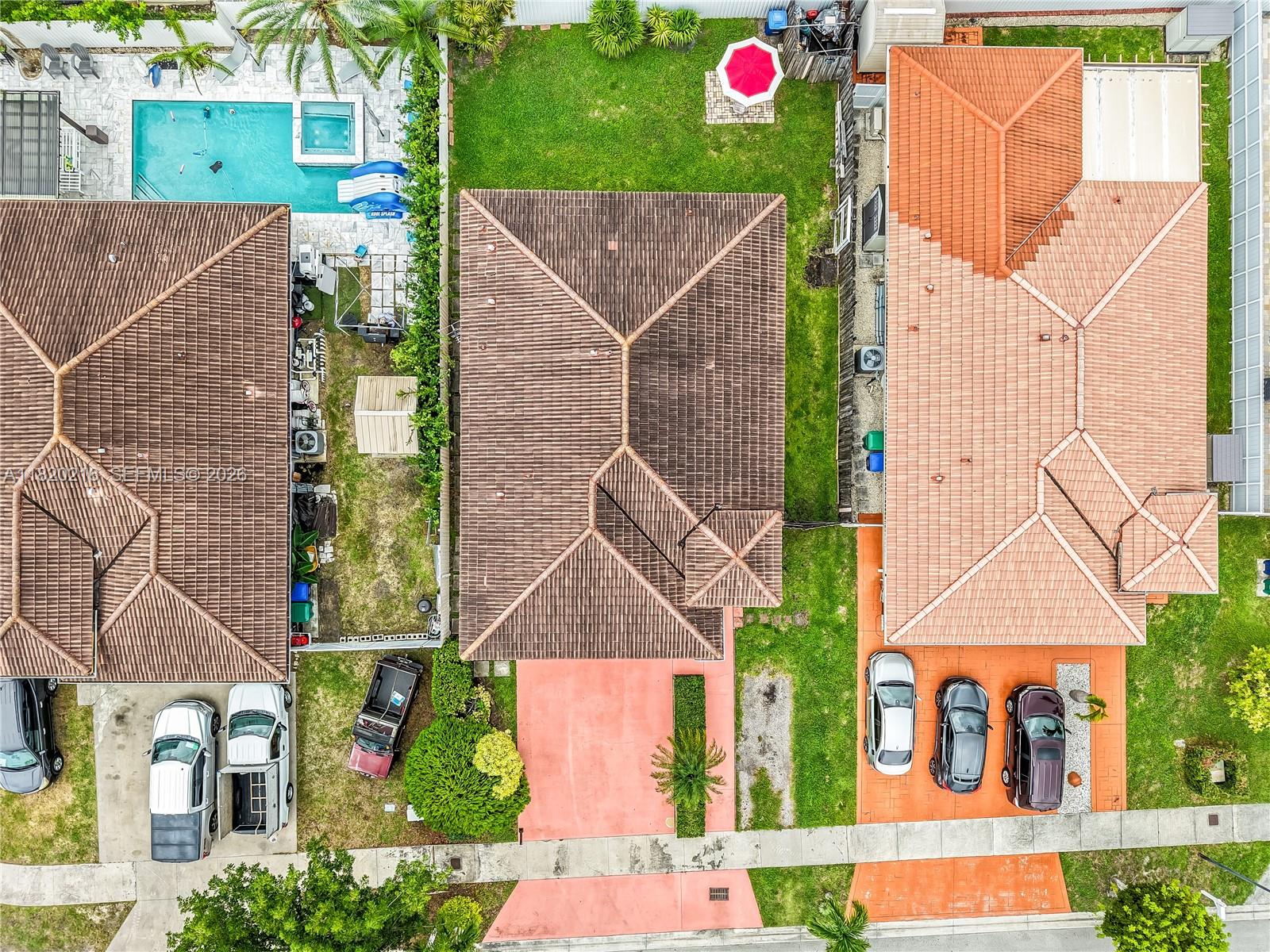 ROYALTON SUB - Residential