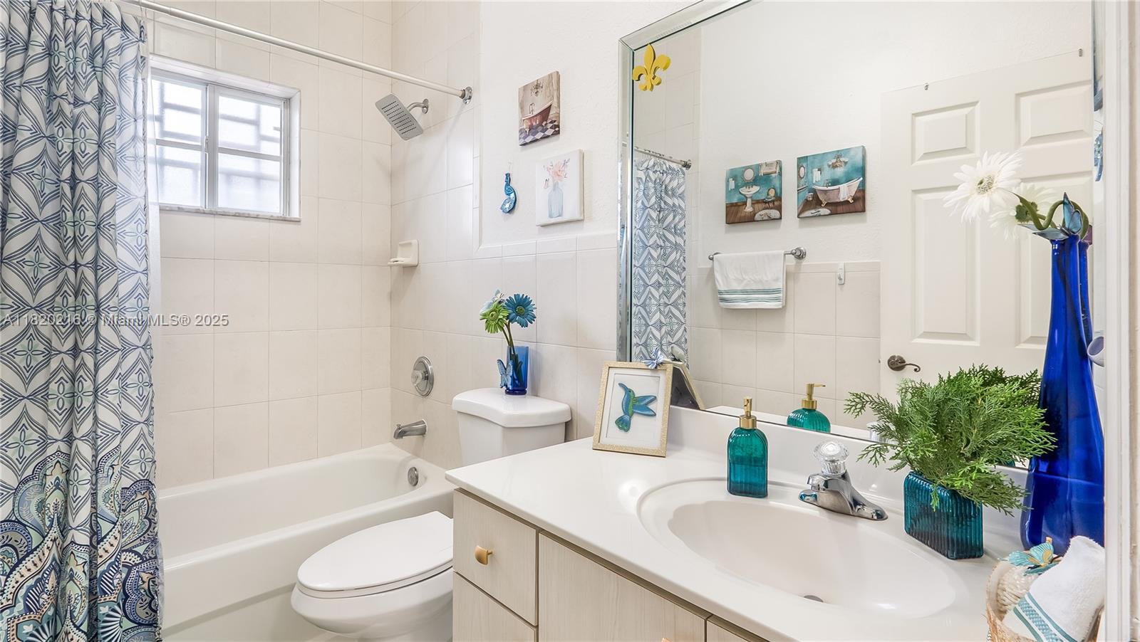 ROYALTON SUB - Residential