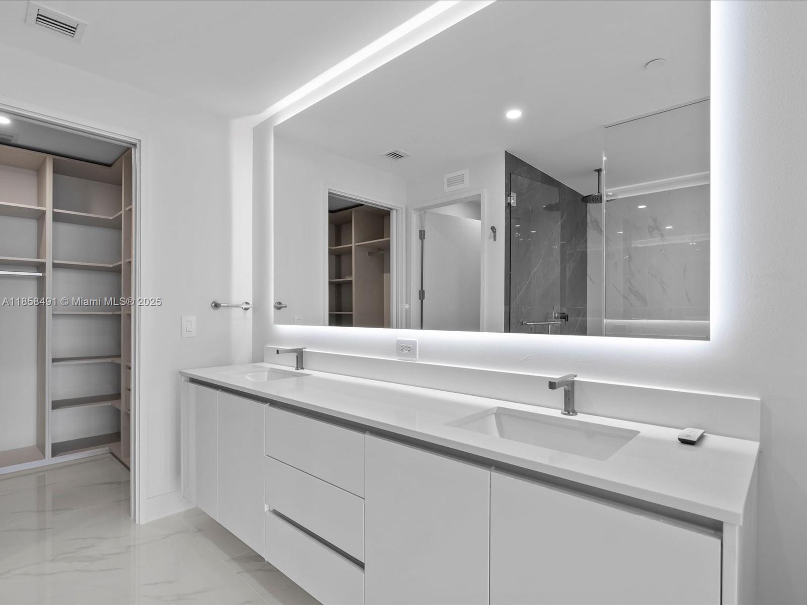 Aria Reserve Miami - Residential Lease