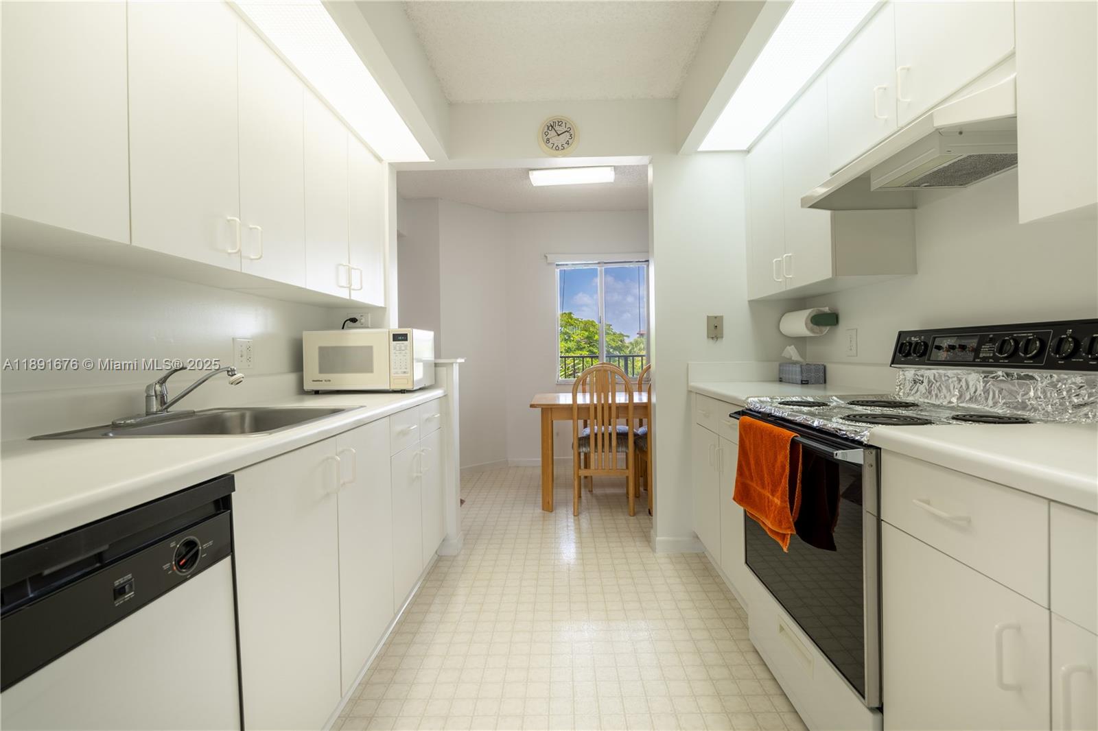 PLYMOUTH AT CENTURY VILLA - Residential Lease