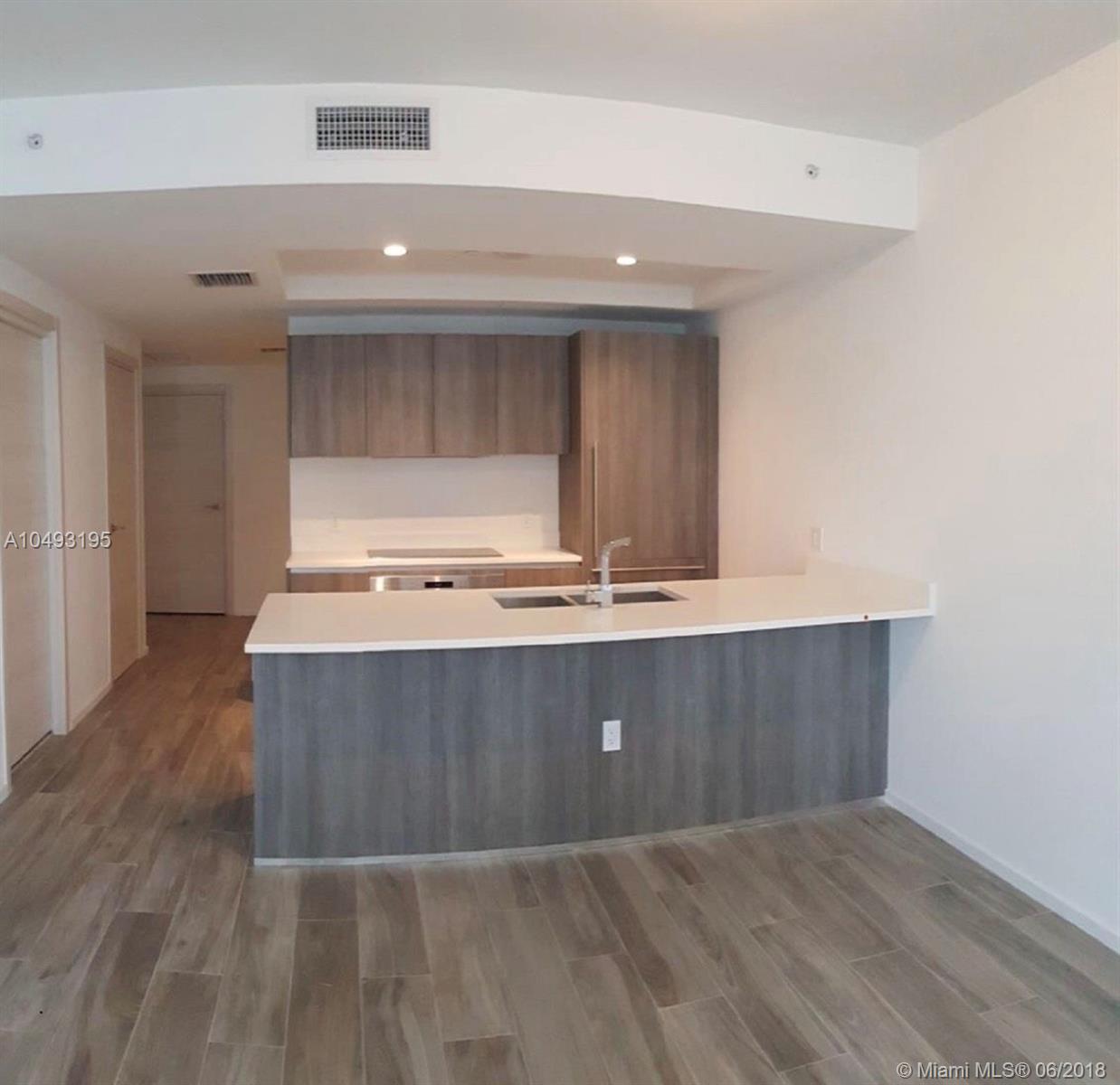 SLS LUX - Residential Lease